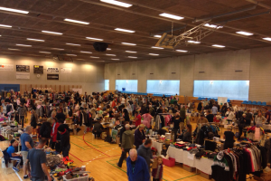 Indendørs loppemarked i Travbanehallen @ Kastrup | Denmark